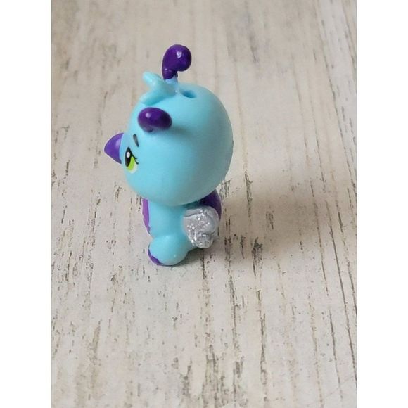 SML Blue bird Hatchimals glitter Wing mini toy figure - Picture 2 of 4